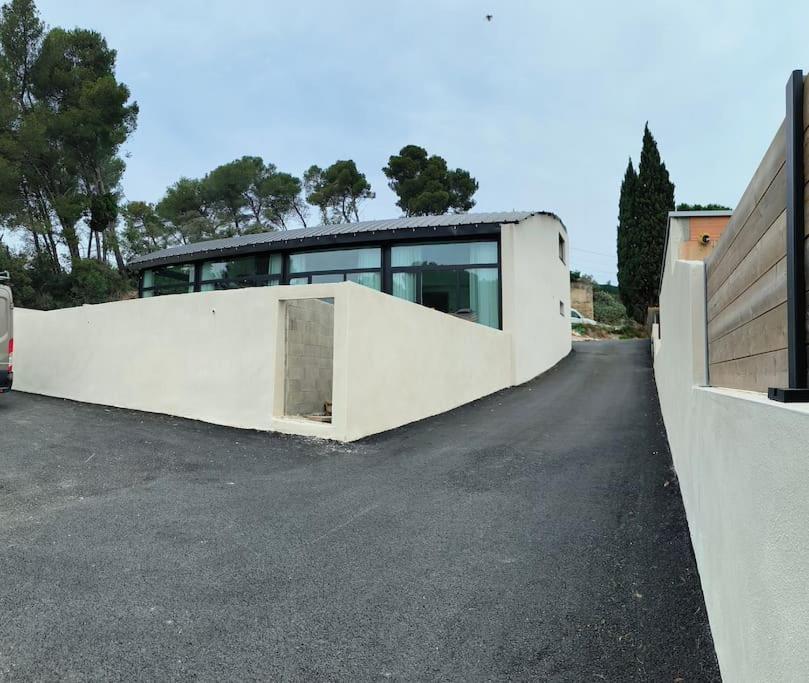 Вилла Industrial Luxury Nimes & Arles Бокер Экстерьер фото